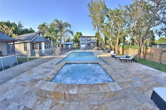 a view of outdoor space yard and patio
