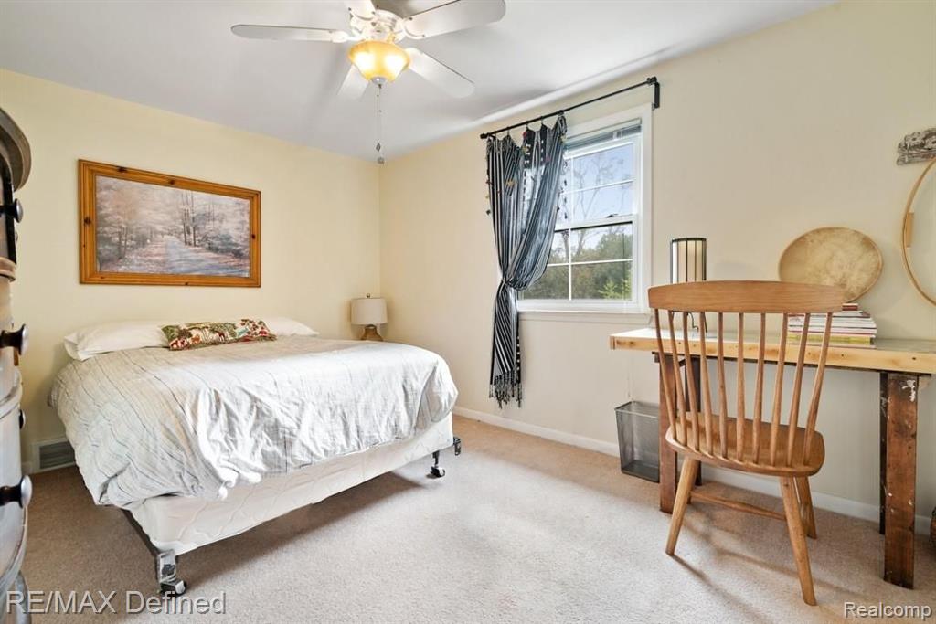 498 Willow Tree Lane Rochester Hills, MI 48306 - Photo 33 of 39