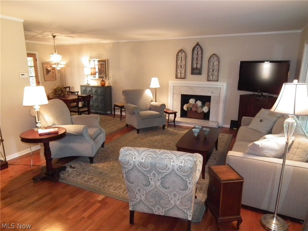 4167 Hadleigh Road Cleveland, OH 44118 - Photo 4 of 20 Gallery Image 4