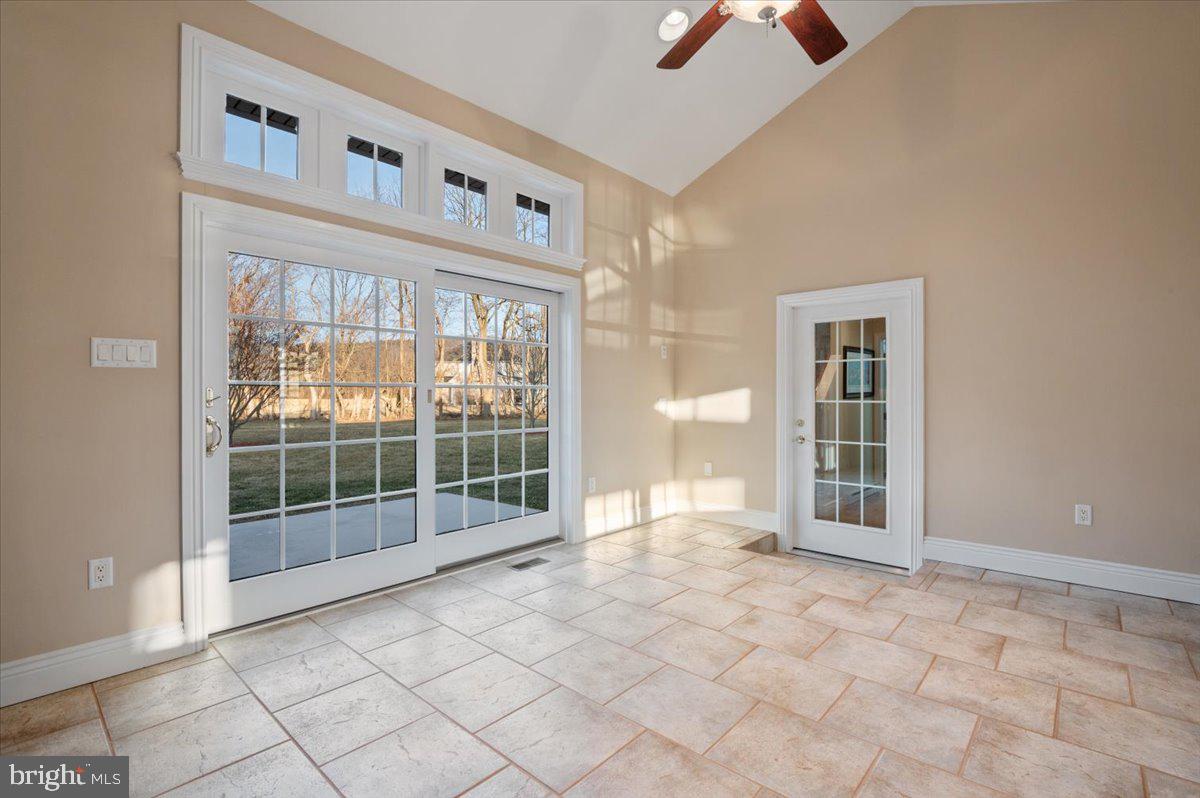 6148 King Road Boonsboro, MD 21713 - Photo 17 of 72