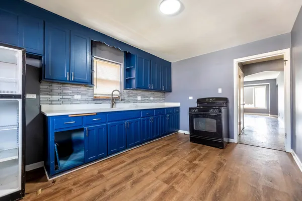 $275,000 | 3424 West 73rd Street, Chicago, IL 60629