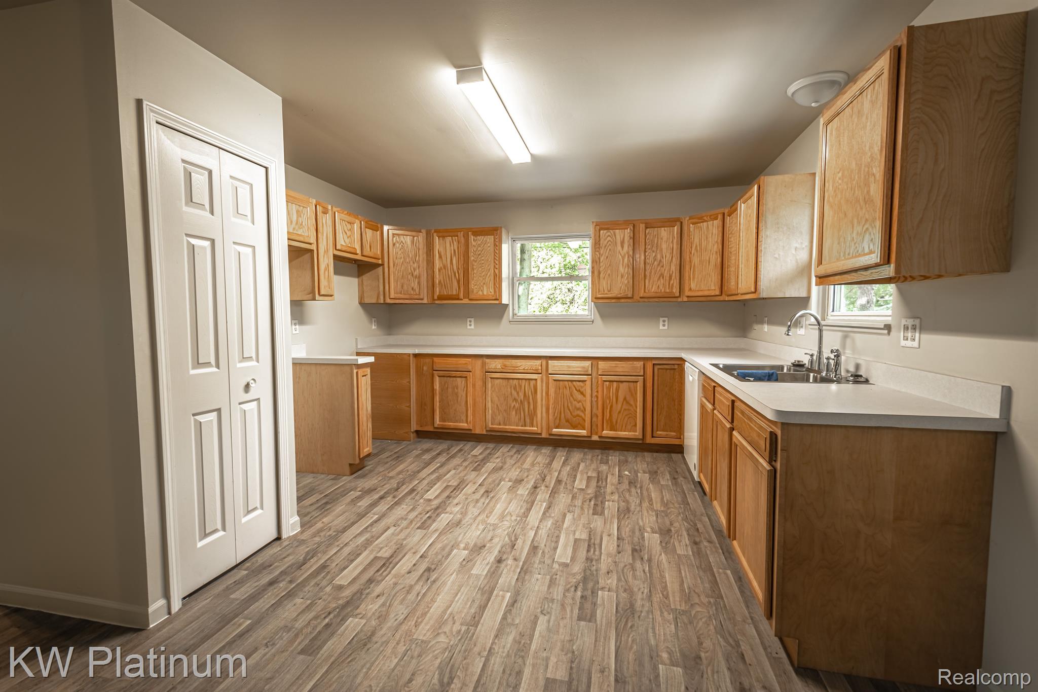 2678 Beach Road Port Huron, MI 48060 - Photo 7 of 15 Gallery Image 7