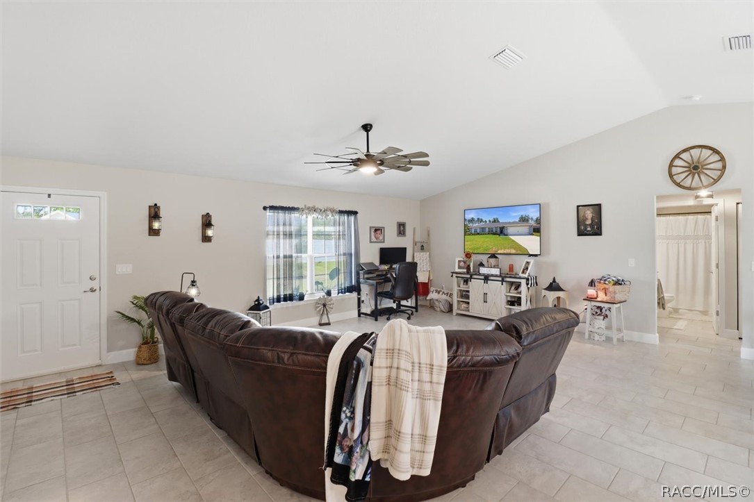 9615 Southwest 40th Terrace Ocala, FL 34476 - Photo 12 of 43