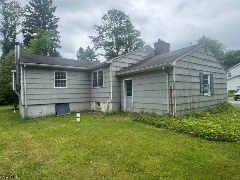 2 Shores Road Randolph, NJ 07869 - Photo 4 of 17