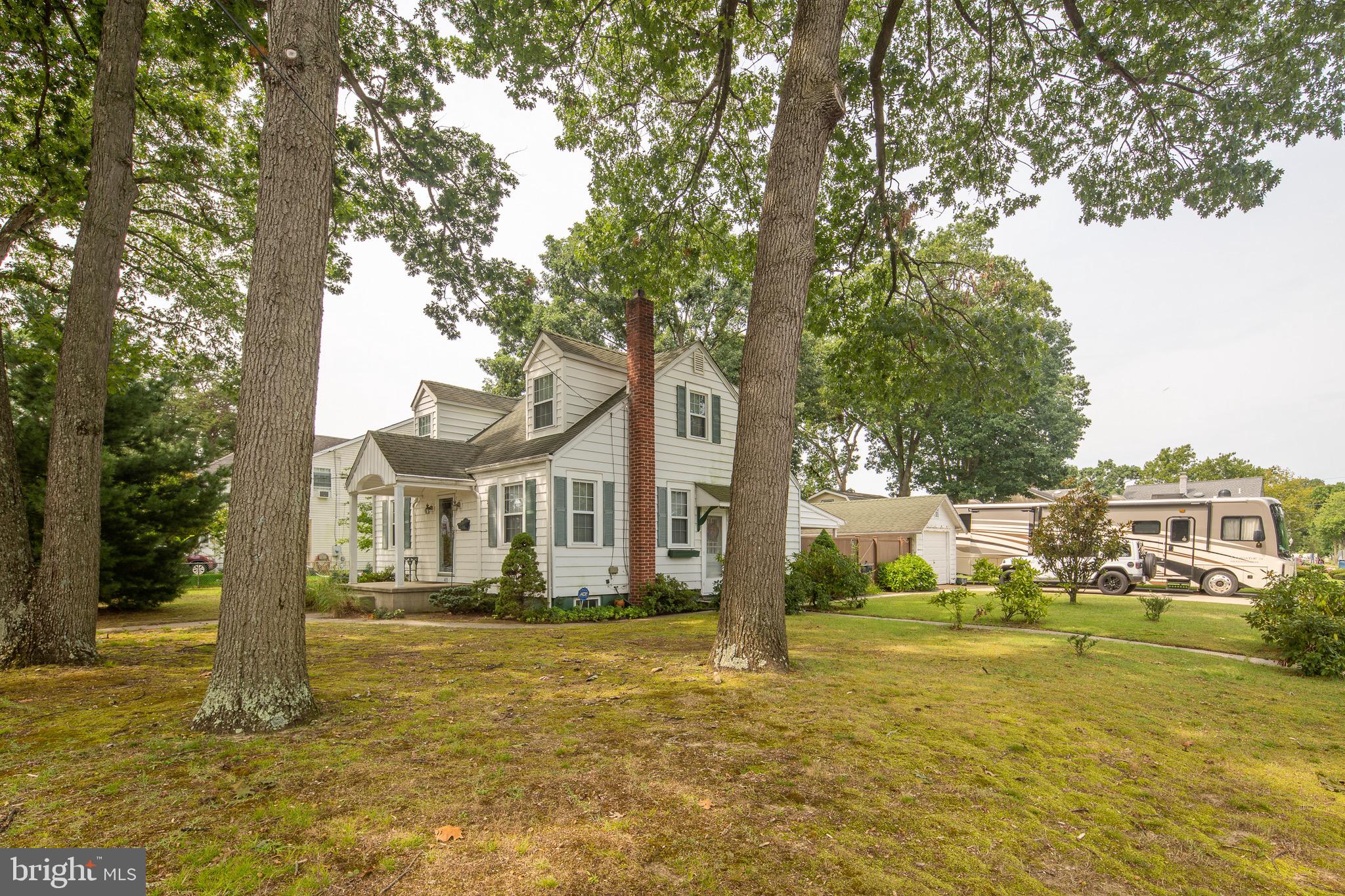 405 Henry Street Riverside, NJ 08075 - Photo 2 of 23