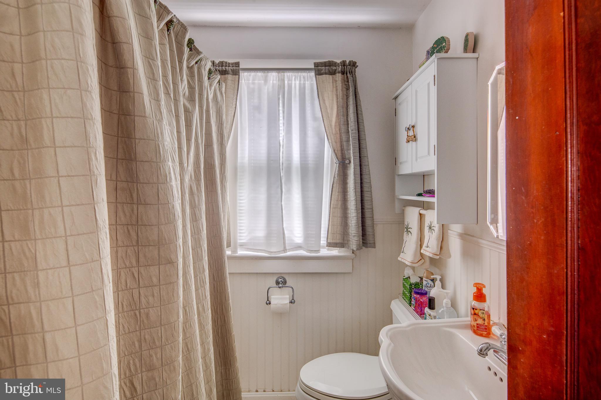 405 Henry Street Riverside, NJ 08075 - Photo 11 of 23