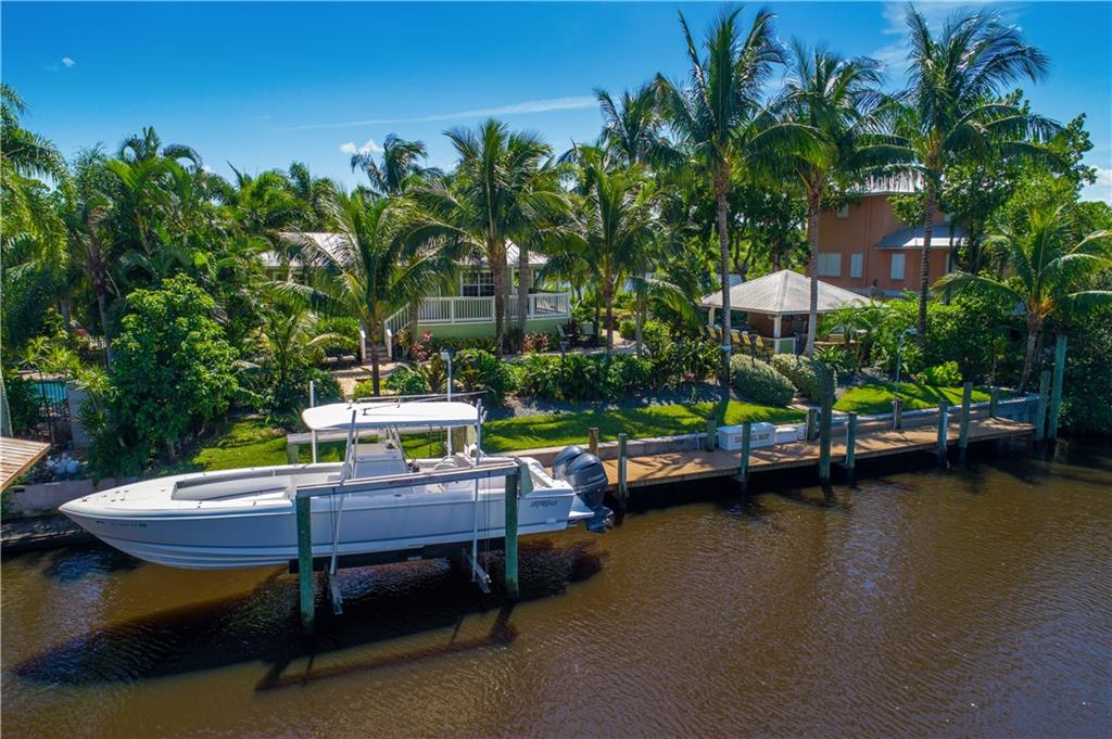 83 Southwest Watercress Way Stuart, FL 34994 - Photo 5 of 27 Gallery Image 5