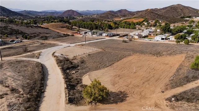 a view of city view and mountain view