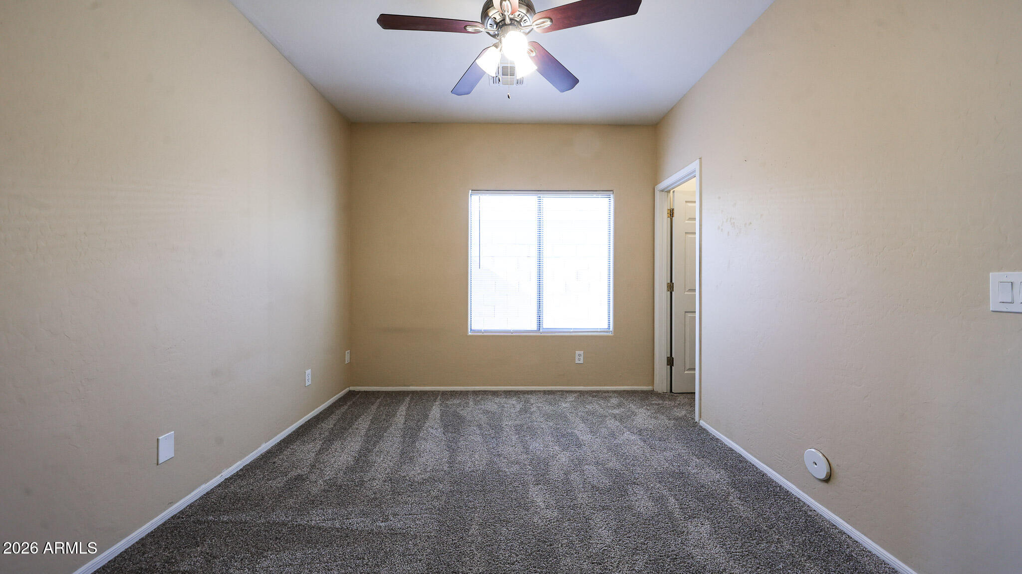 17839 West Hearn Road Surprise, AZ 85388 - Photo 6 of 17 B (14)
