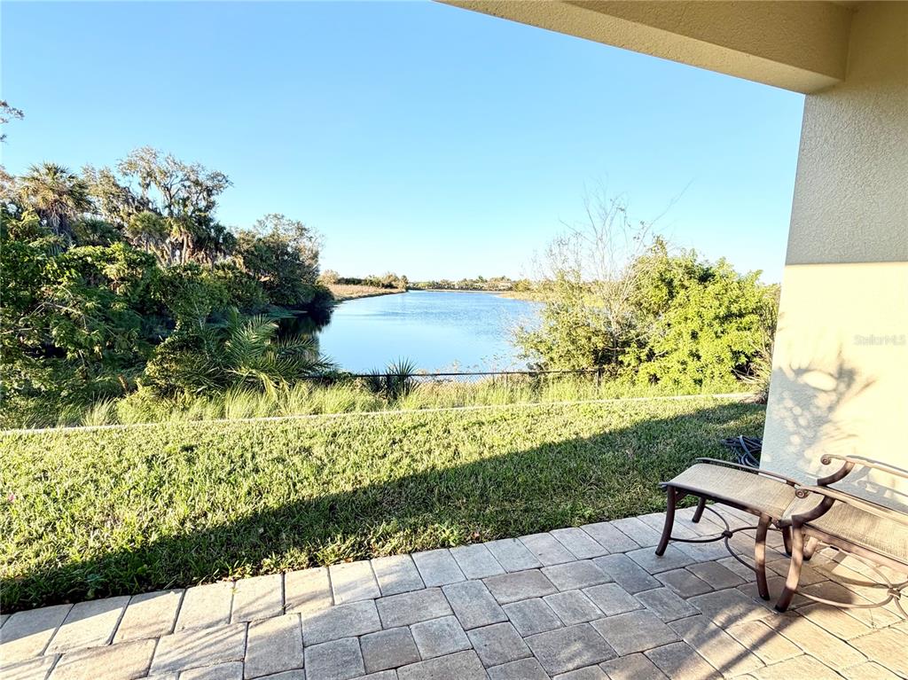 3105 Trustee Avenue Sarasota, FL 34243 - Photo 11 of 19 a view of a garden with an outdoor seating