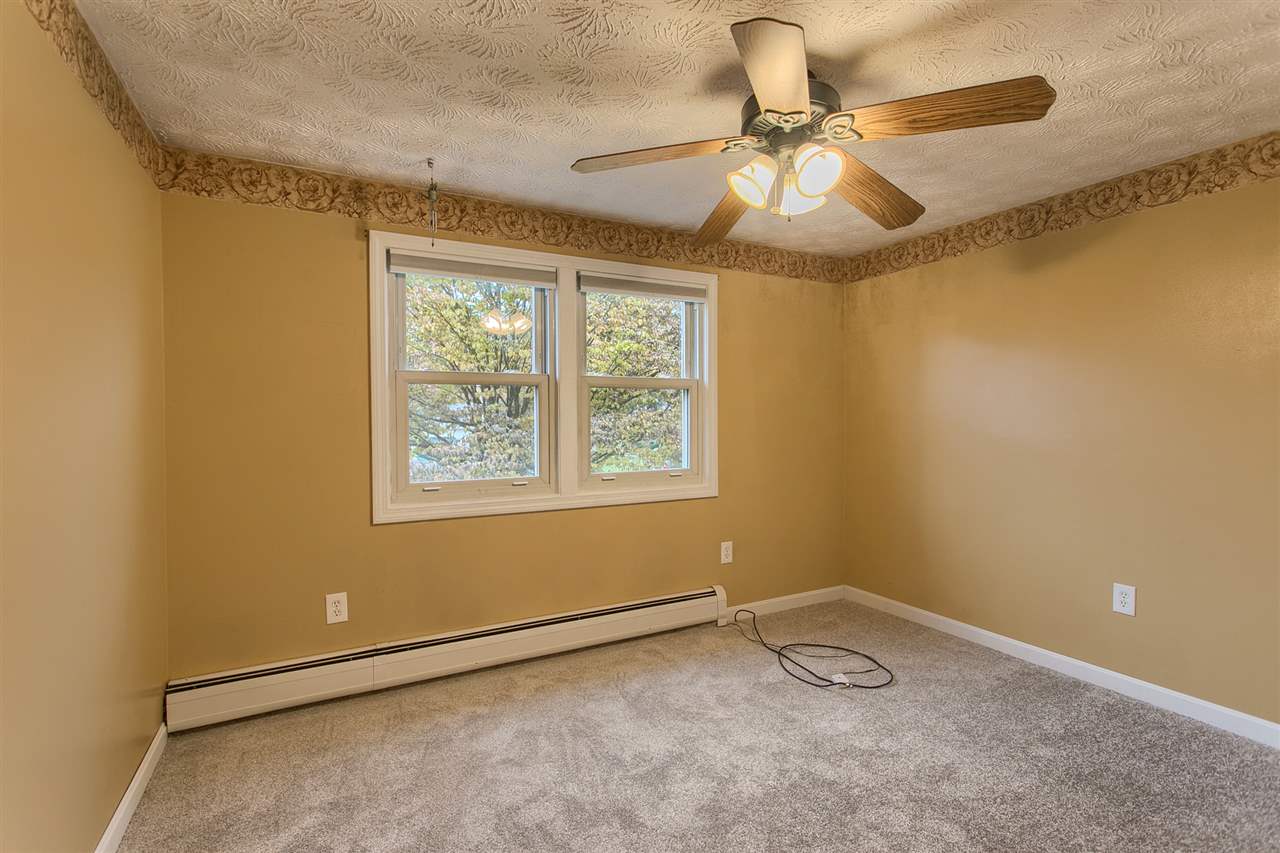 14 Sagamore Road Nashua, NH 03062 - Photo 17 of 28
