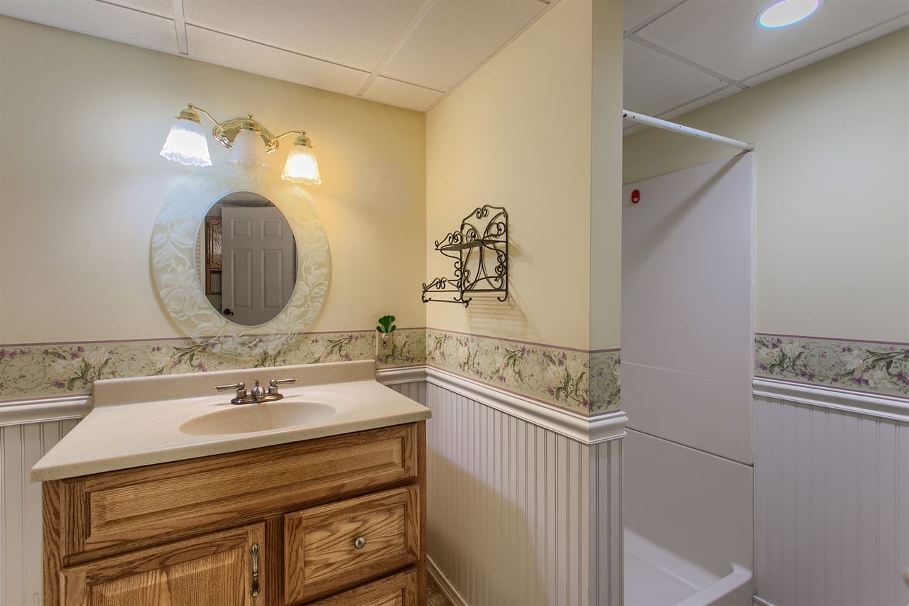 14 Sagamore Road Nashua, NH 03062 - Photo 23 of 28