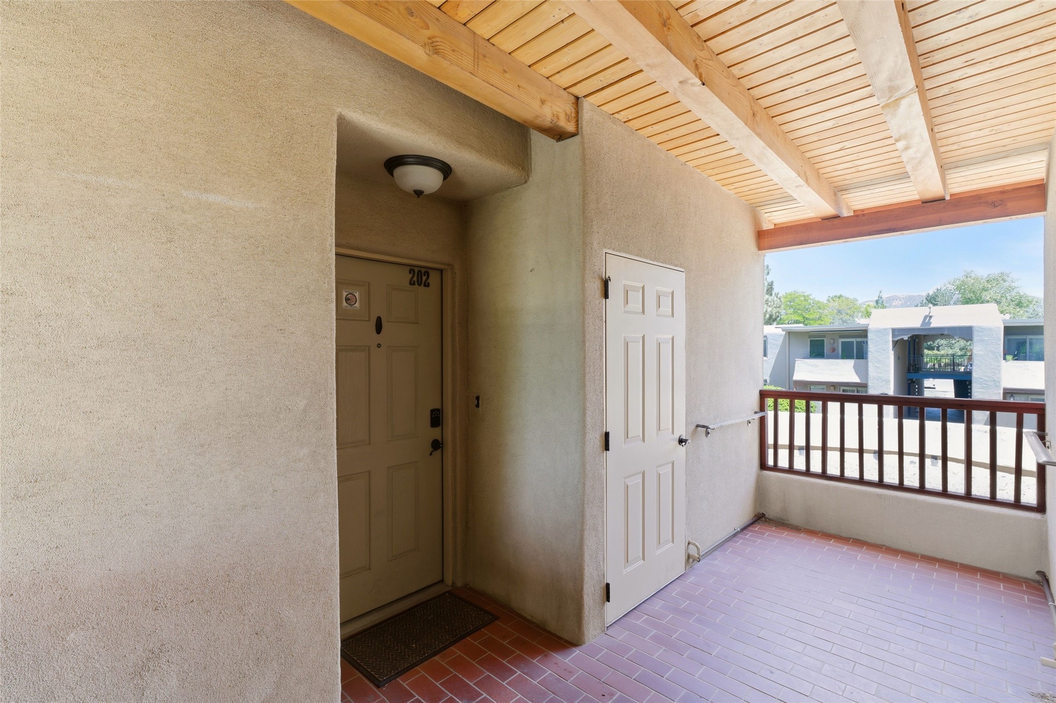 601 West San Mateo Road, Unit 202 Santa Fe, NM 87505 - Photo 13 of 17