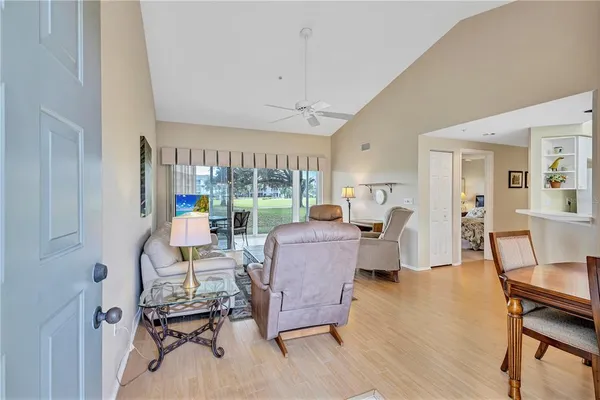 $199,000 | 5433 Fair Oaks Street, Unit 5433, Bradenton, FL 34203