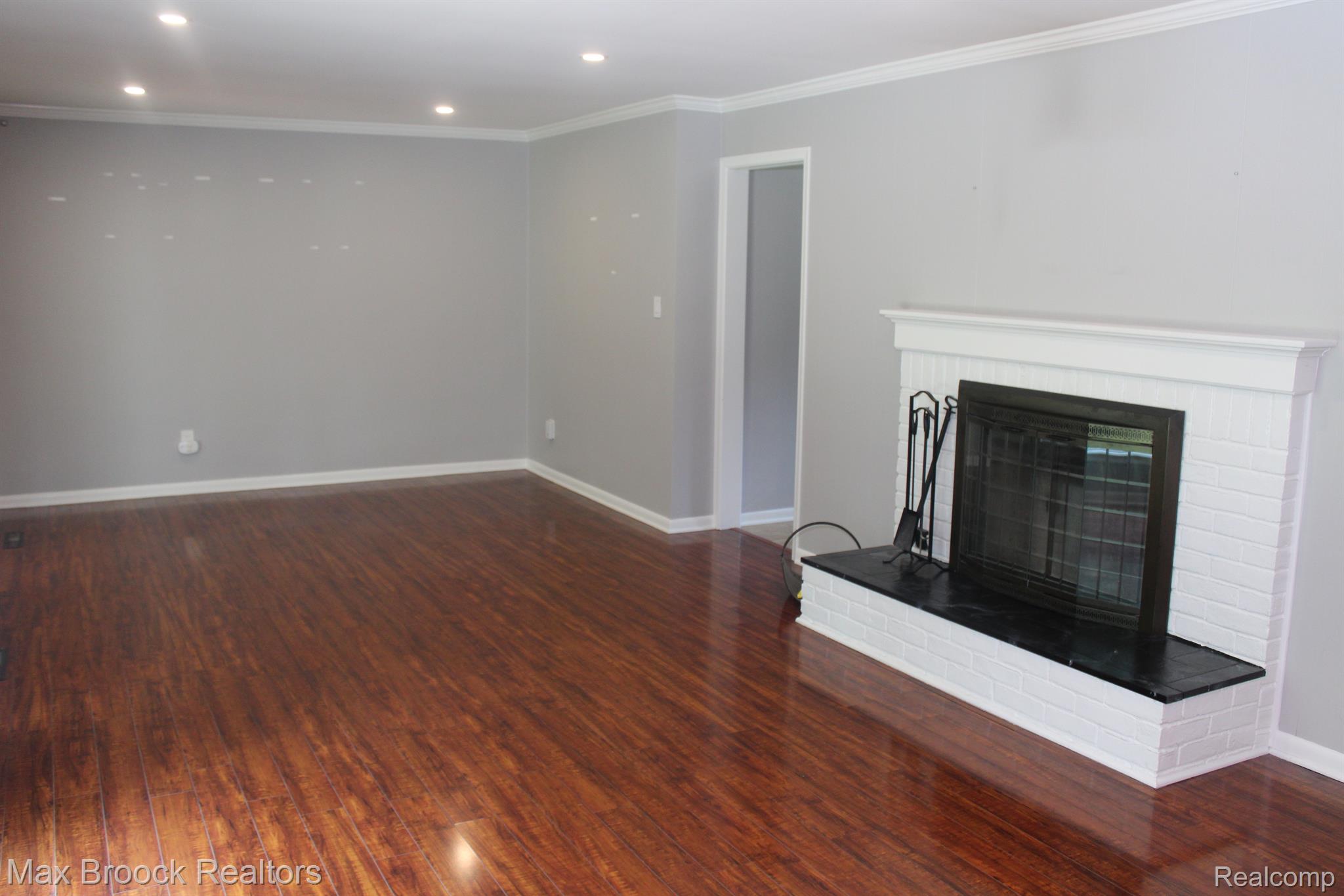 977 North Reading Road Bloomfield Hills, MI 48304 - Photo 17 of 18 Gallery Image 17