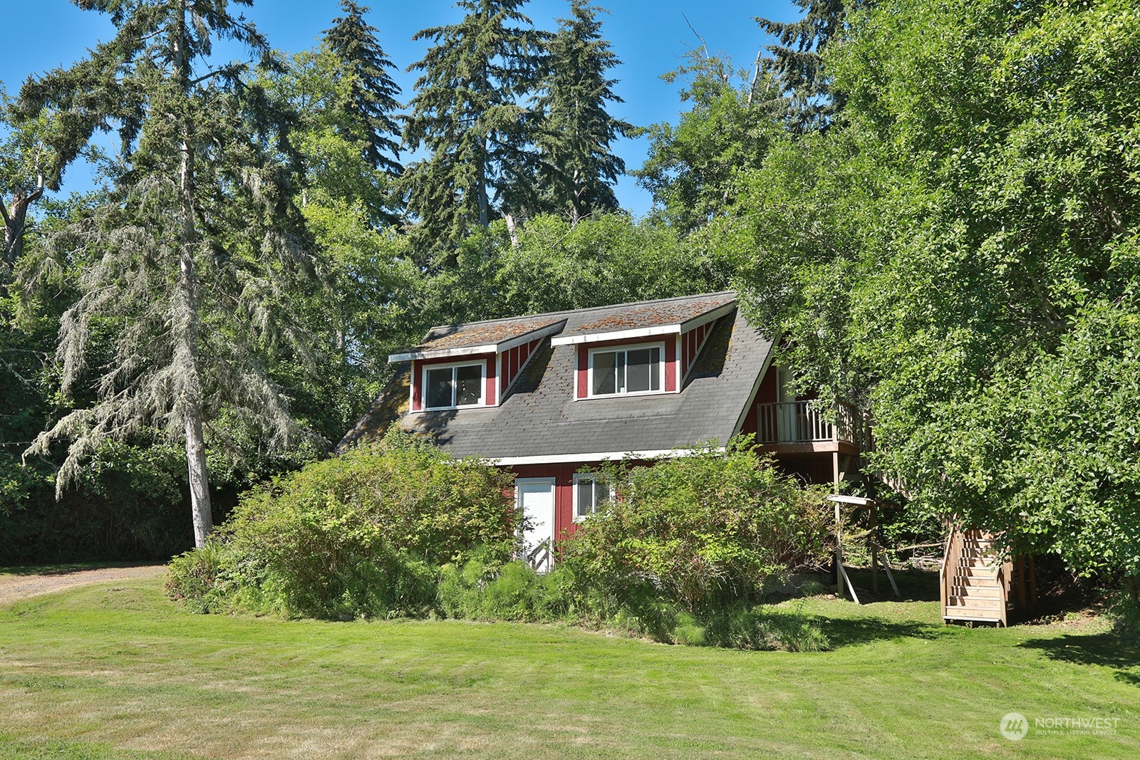6949 Humphrey Road Clinton, WA 98236 - Photo 24 of 40 Gallery Image 24