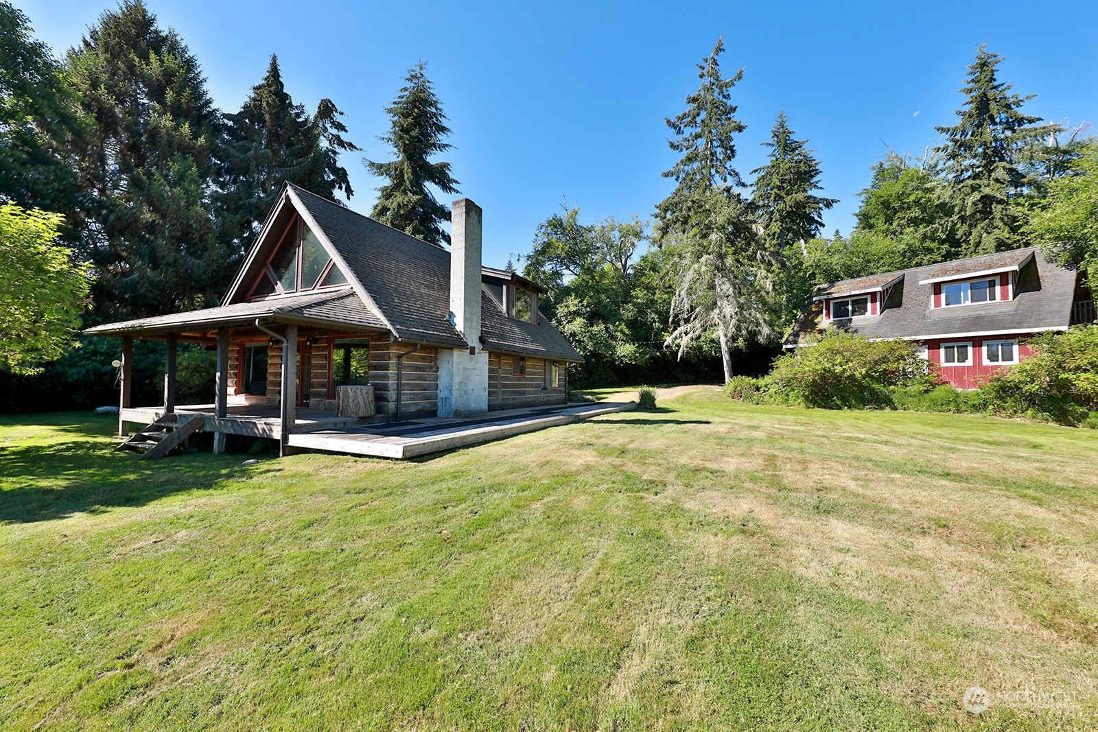 6949 Humphrey Road Clinton, WA 98236 - Photo 3 of 40 Gallery Image 3