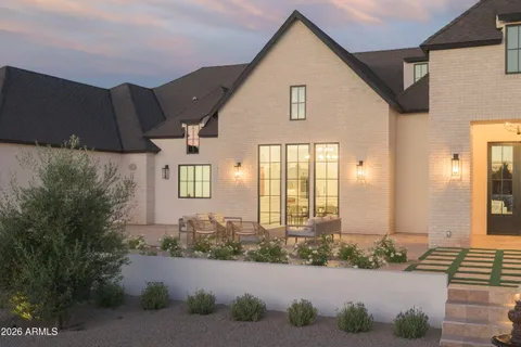 $5,994,998 | 10229 North 64th Street, Paradise Valley, AZ 85253