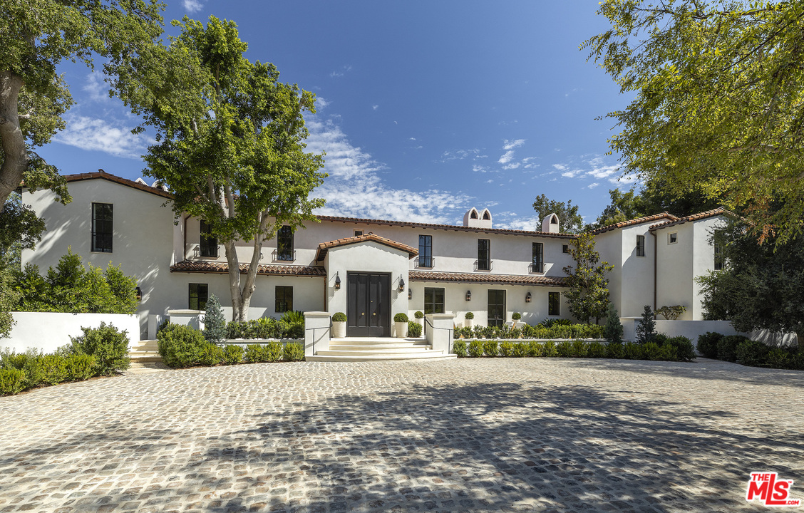 10410 Bellagio Road Los Angeles, CA 90077 - Photo 2 of 25