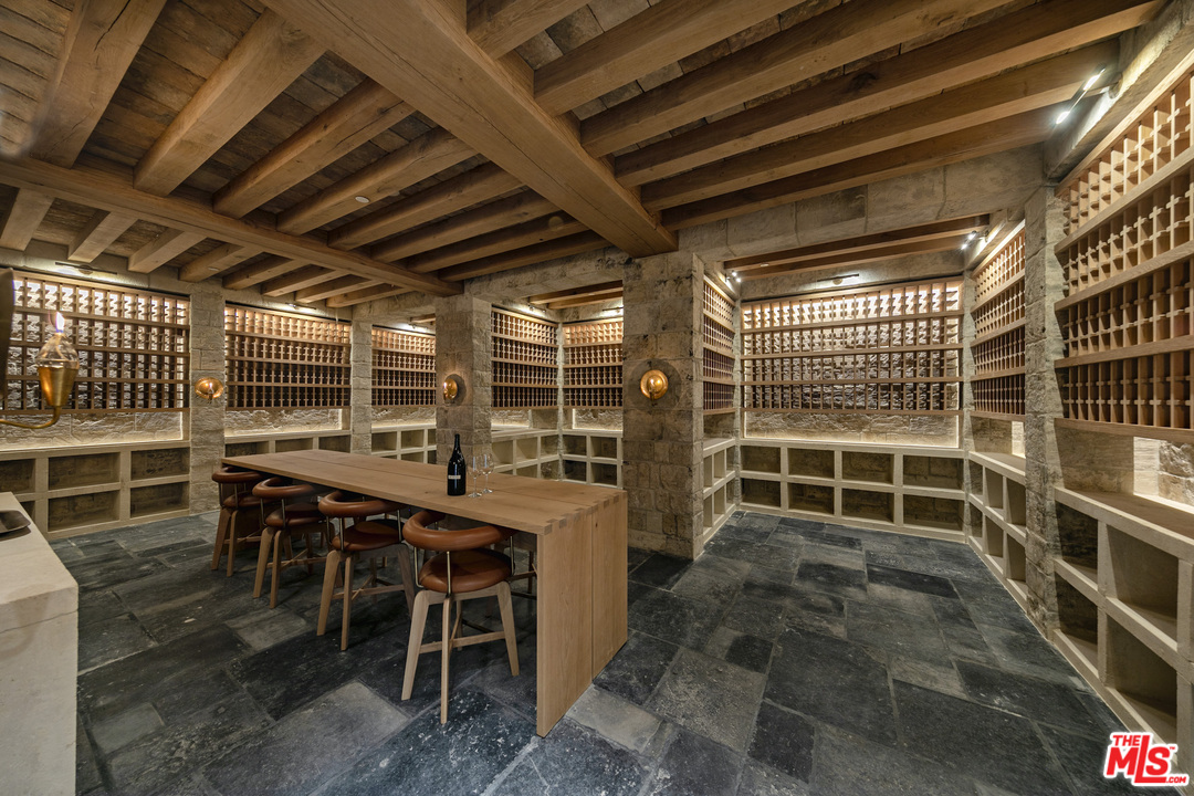 10410 Bellagio Road Los Angeles, CA 90077 - Photo 13 of 25