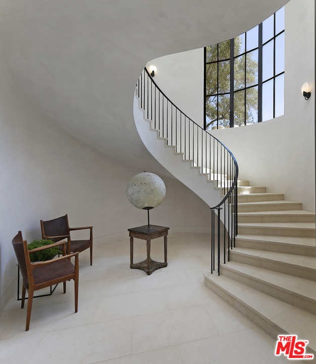 10410 Bellagio Road Los Angeles, CA 90077 - Photo 14 of 25