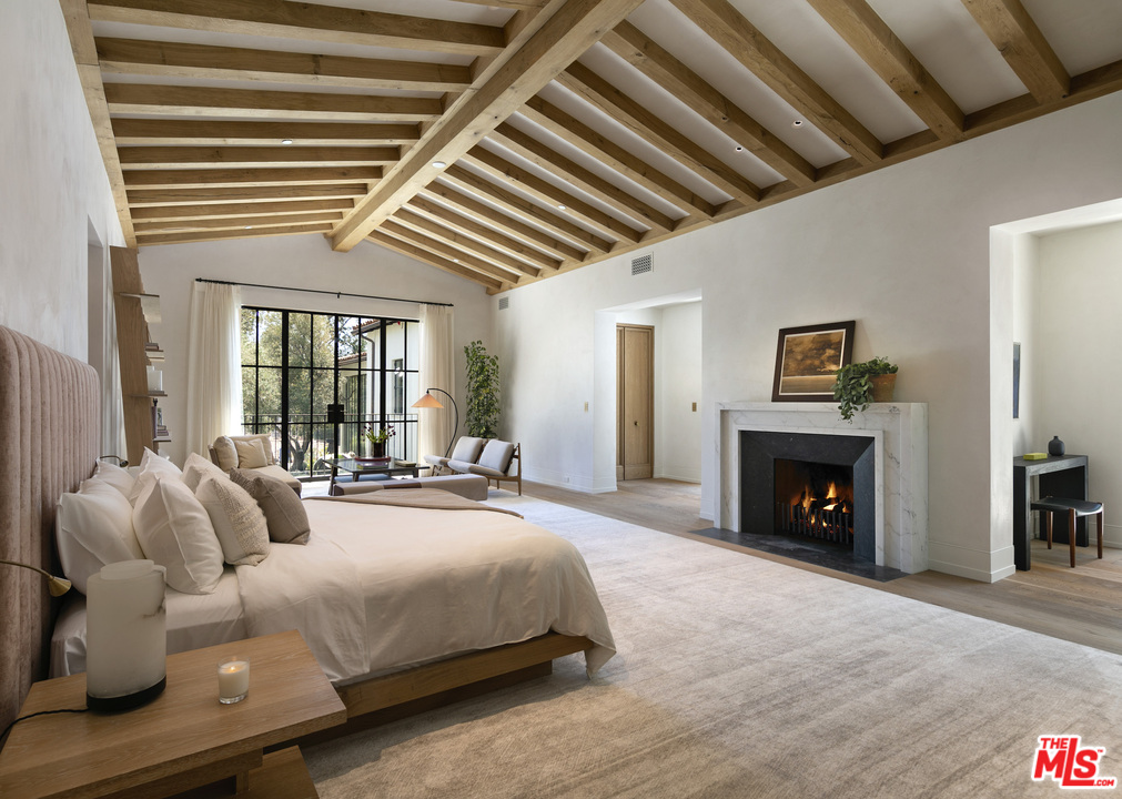 10410 Bellagio Road Los Angeles, CA 90077 - Photo 15 of 25