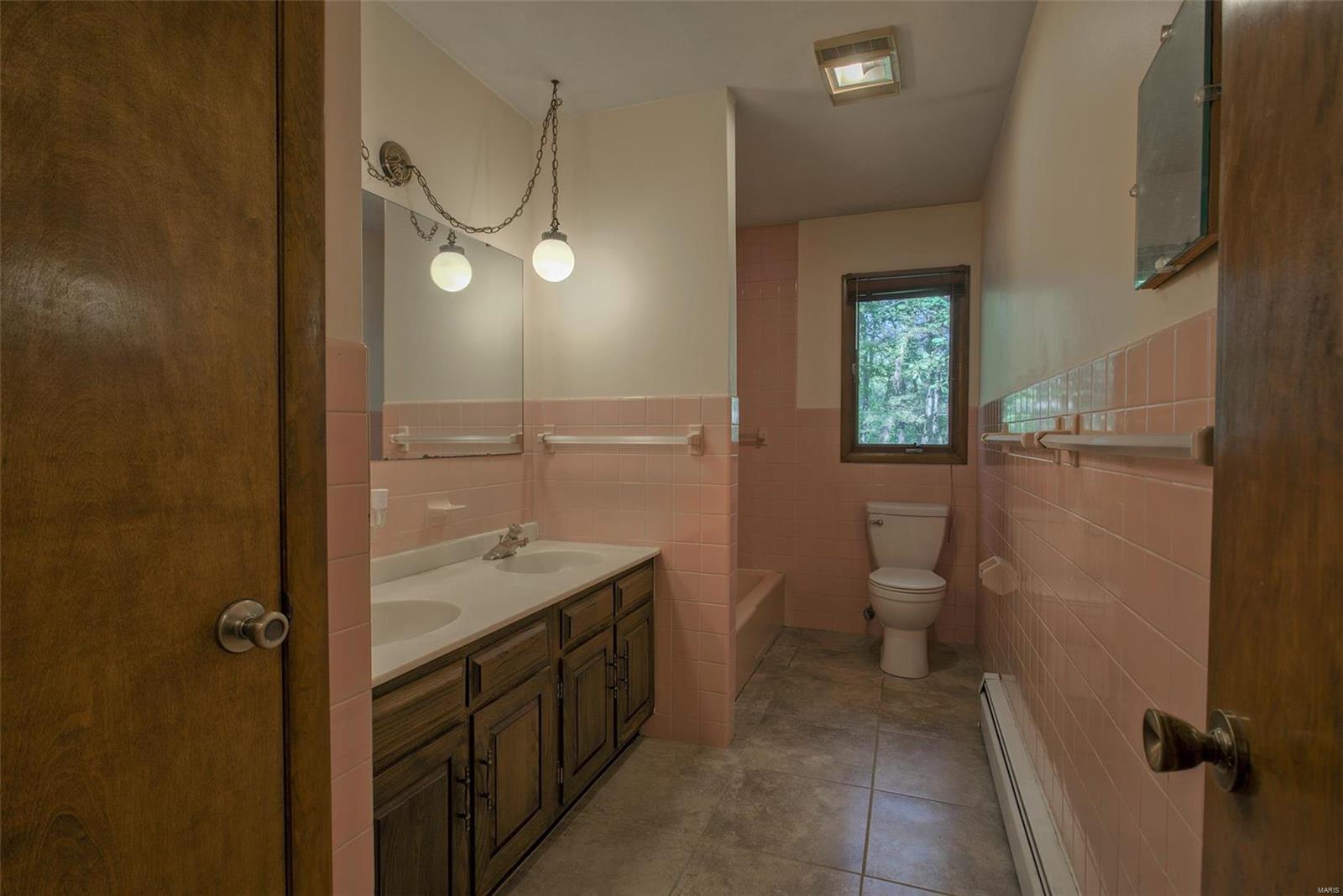 8572 Schien Road Worden, IL 62097 - Photo 34 of 64