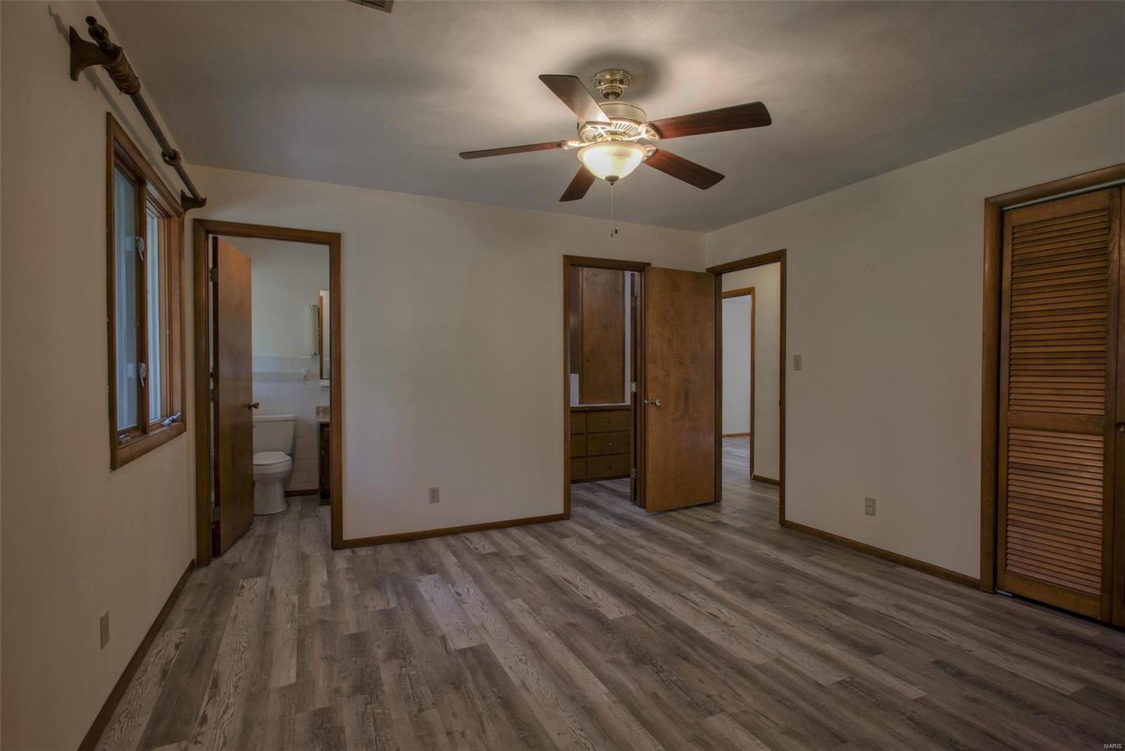 8572 Schien Road Worden, IL 62097 - Photo 7 of 64
