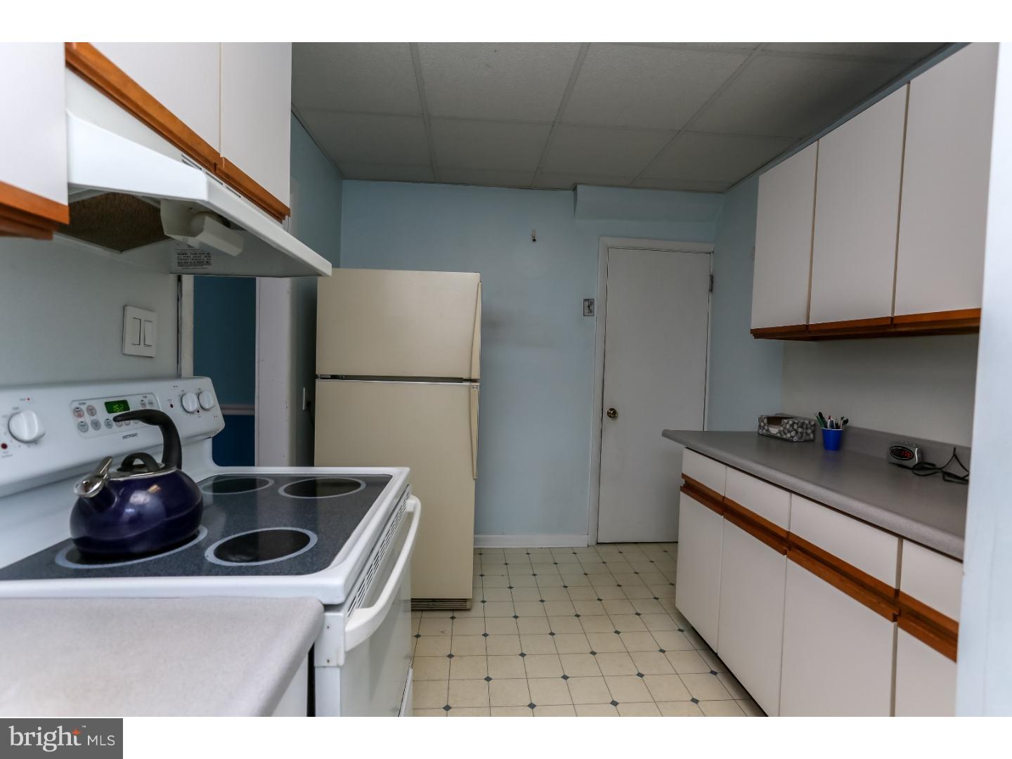 253 Ashby Road Upper Darby, PA 19082 - Photo 14 of 25 Kitchen