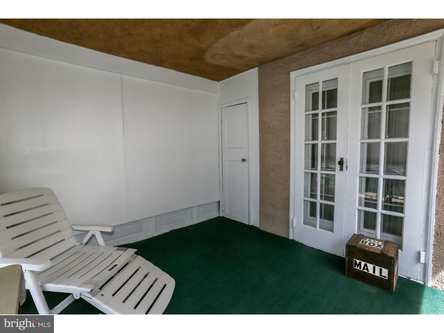 253 Ashby Road Upper Darby, PA 19082 - Photo 3 of 25 Enclosed Porch
