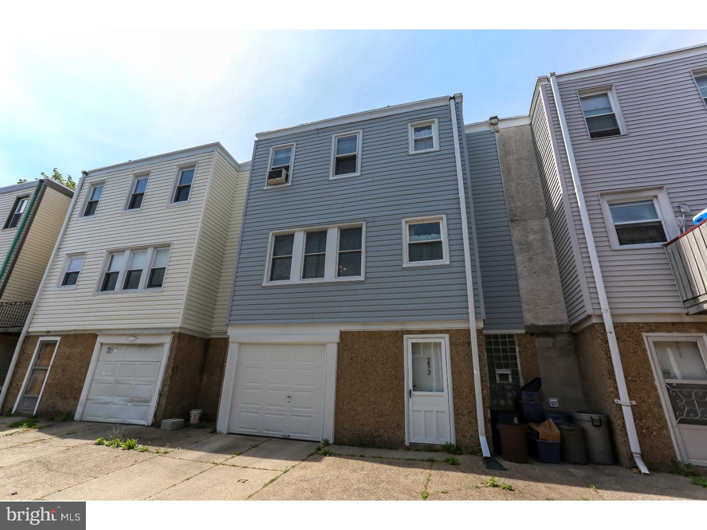 253 Ashby Road Upper Darby, PA 19082 - Photo 25 of 25 Exterior Back