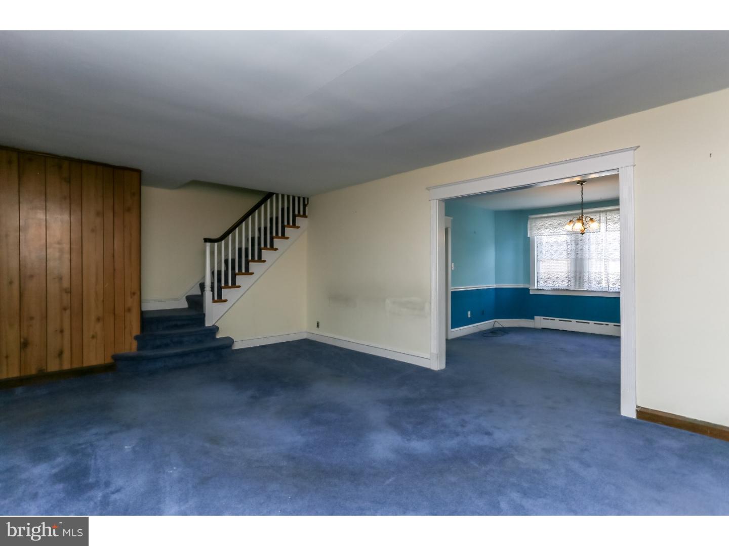 253 Ashby Road Upper Darby, PA 19082 - Photo 6 of 25 Living Room