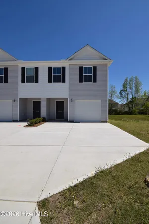 $1,800 | 2420 Brookville Drive, Greenville, NC 27834