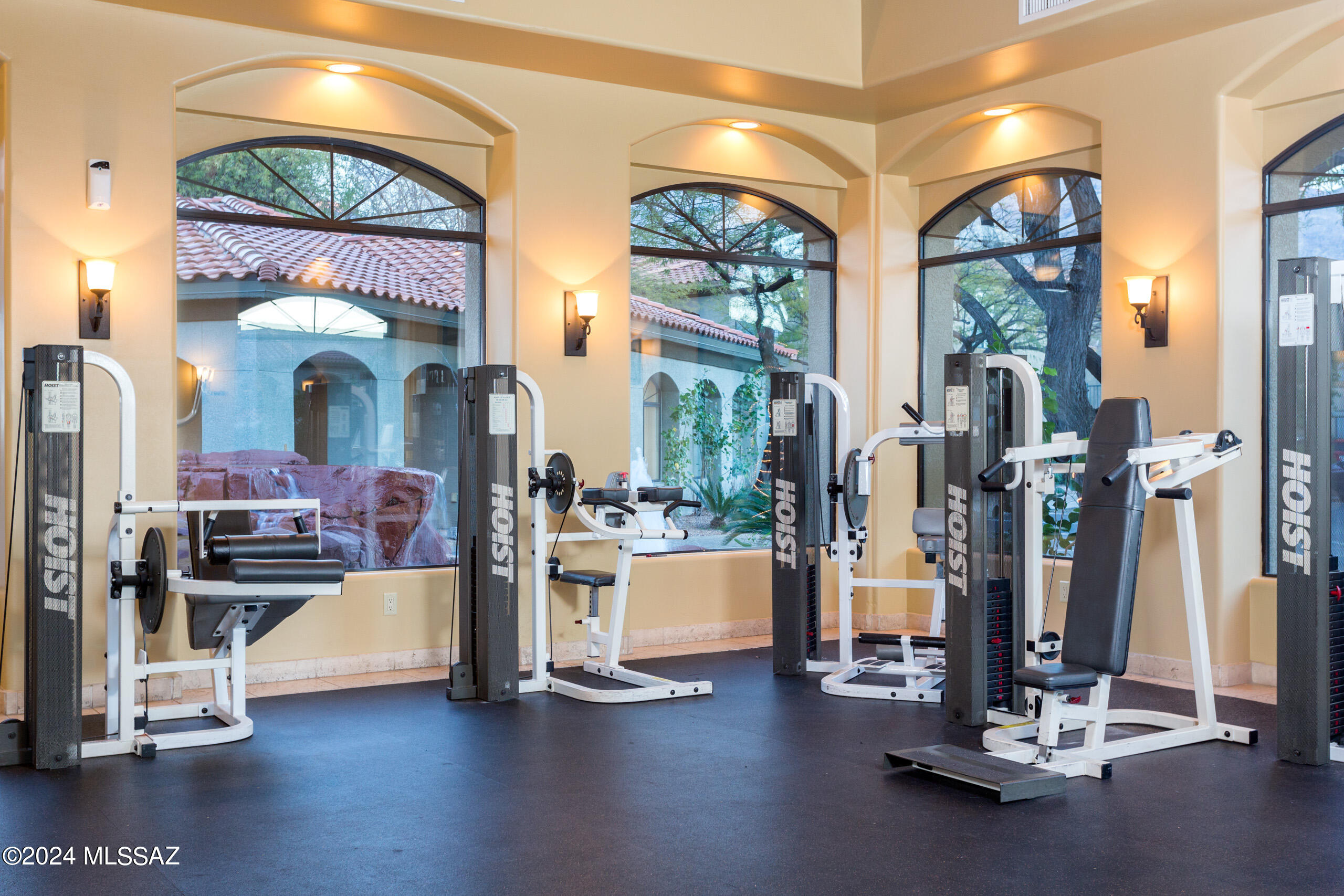 5751 North Kolb Road, Unit 2102 Tucson, AZ 85750 - Photo 5 of 25 5751 N Kolb Grounds and amenities-4614-E