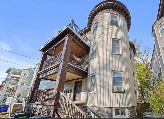 a view of a large building