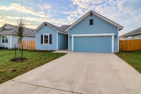 $2,000 | 207 Watercourse Way, Bastrop, TX 78602