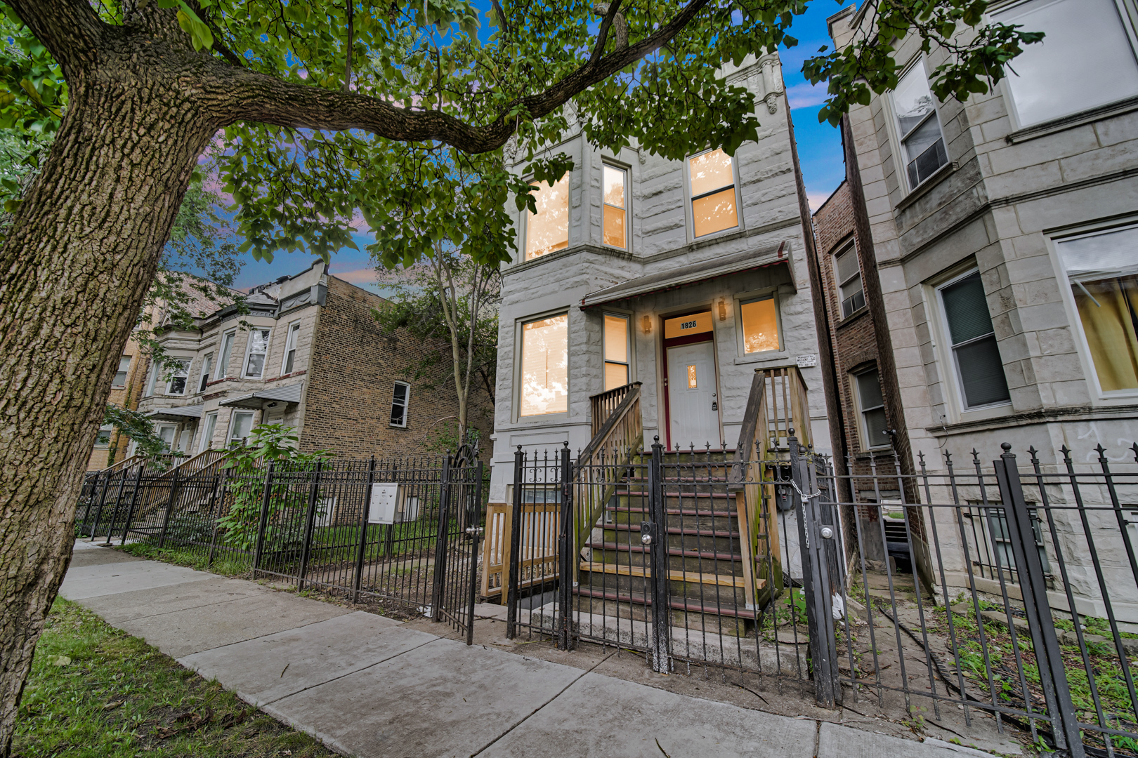 1826 South Hamlin Avenue, Unit 1 Chicago, IL 60623 - Photo 4 of 22