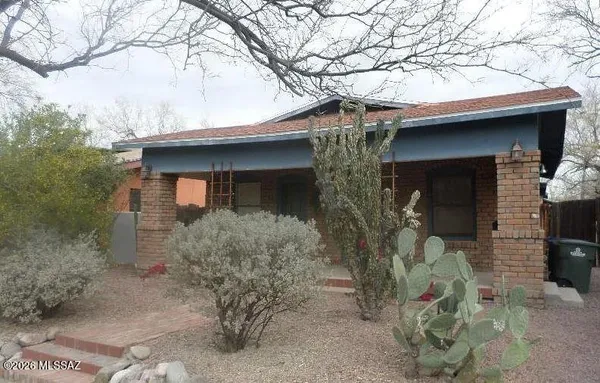 $1,495 | 609 East Mabel Street, Tucson, AZ 85705