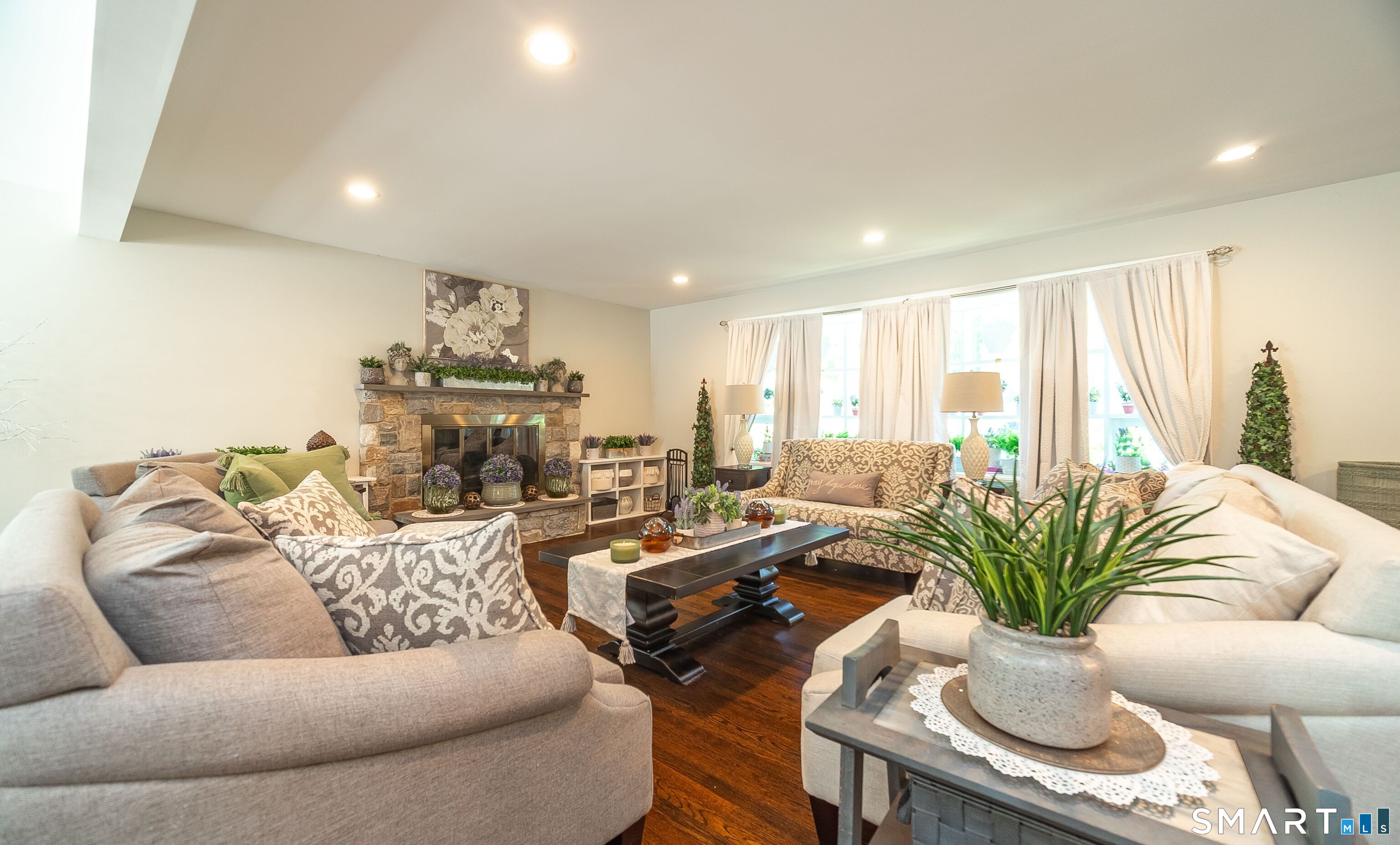 1364 Ridge Road North Haven, CT 06473 - Photo 11 of 40