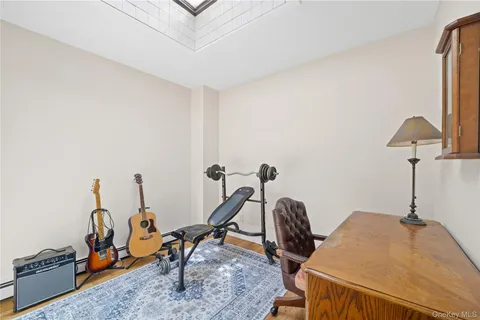 $689,999 | 71-34 162nd Street, Unit 3 | Pomonok
