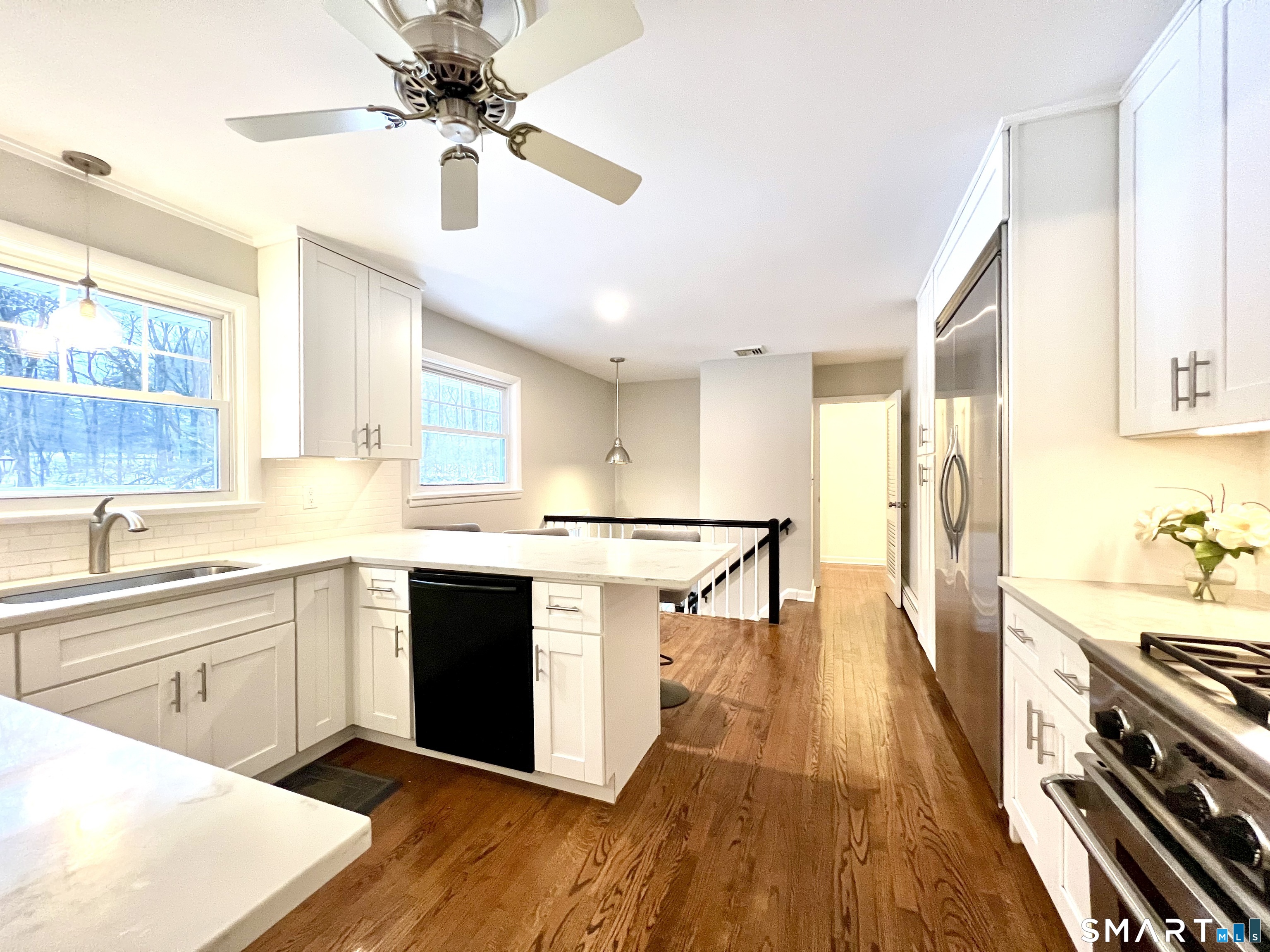 221 Catalpa Road Wilton, CT 06897 - Photo 11 of 39