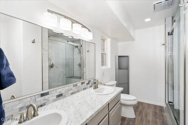 $599,000 | 31538 North Barbara Avenue, Spirit Lake, ID 83869