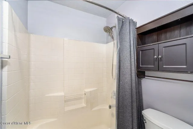 $599,000 | 31538 North Barbara Avenue, Spirit Lake, ID 83869