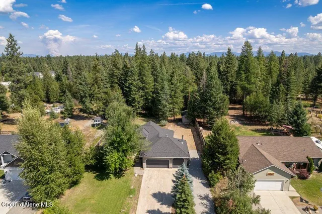 $599,000 | 31538 North Barbara Avenue, Spirit Lake, ID 83869