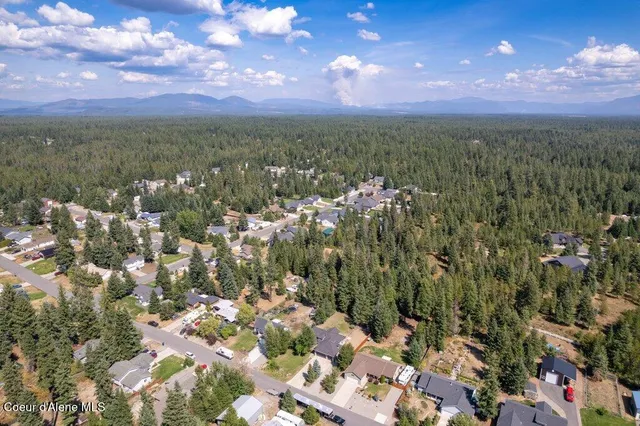 $599,000 | 31538 North Barbara Avenue, Spirit Lake, ID 83869