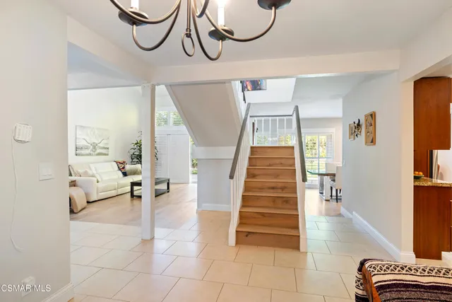 a view of entryway and hall