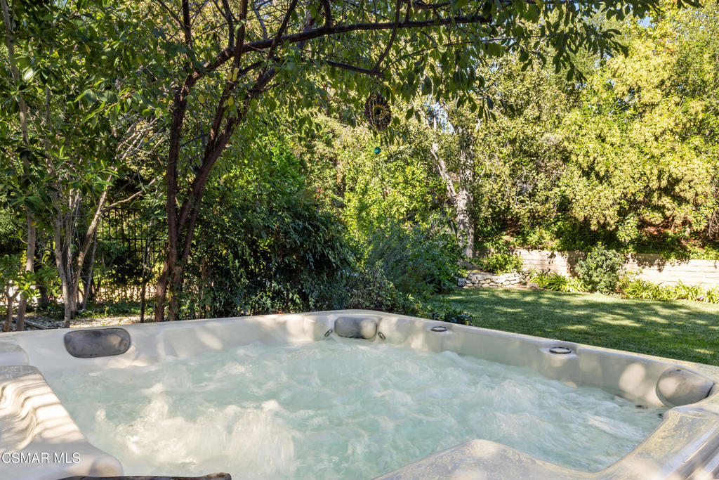 885 Rim Crest Drive Westlake Village, CA 91361 - Photo 30 of 35 a view of a outdoor space with trees