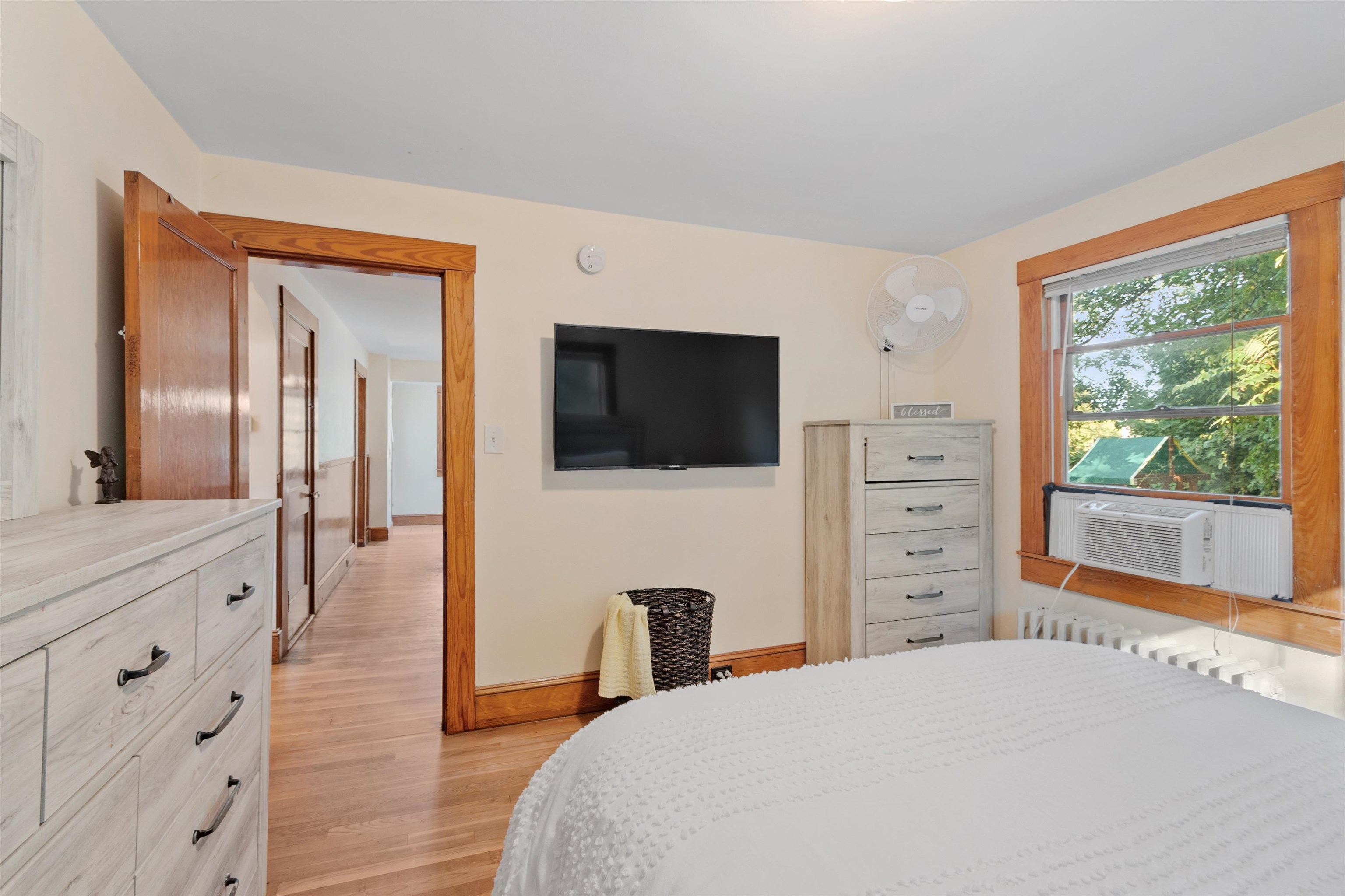 24 Doris Street Manchester, NH 03103 - Photo 14 of 37