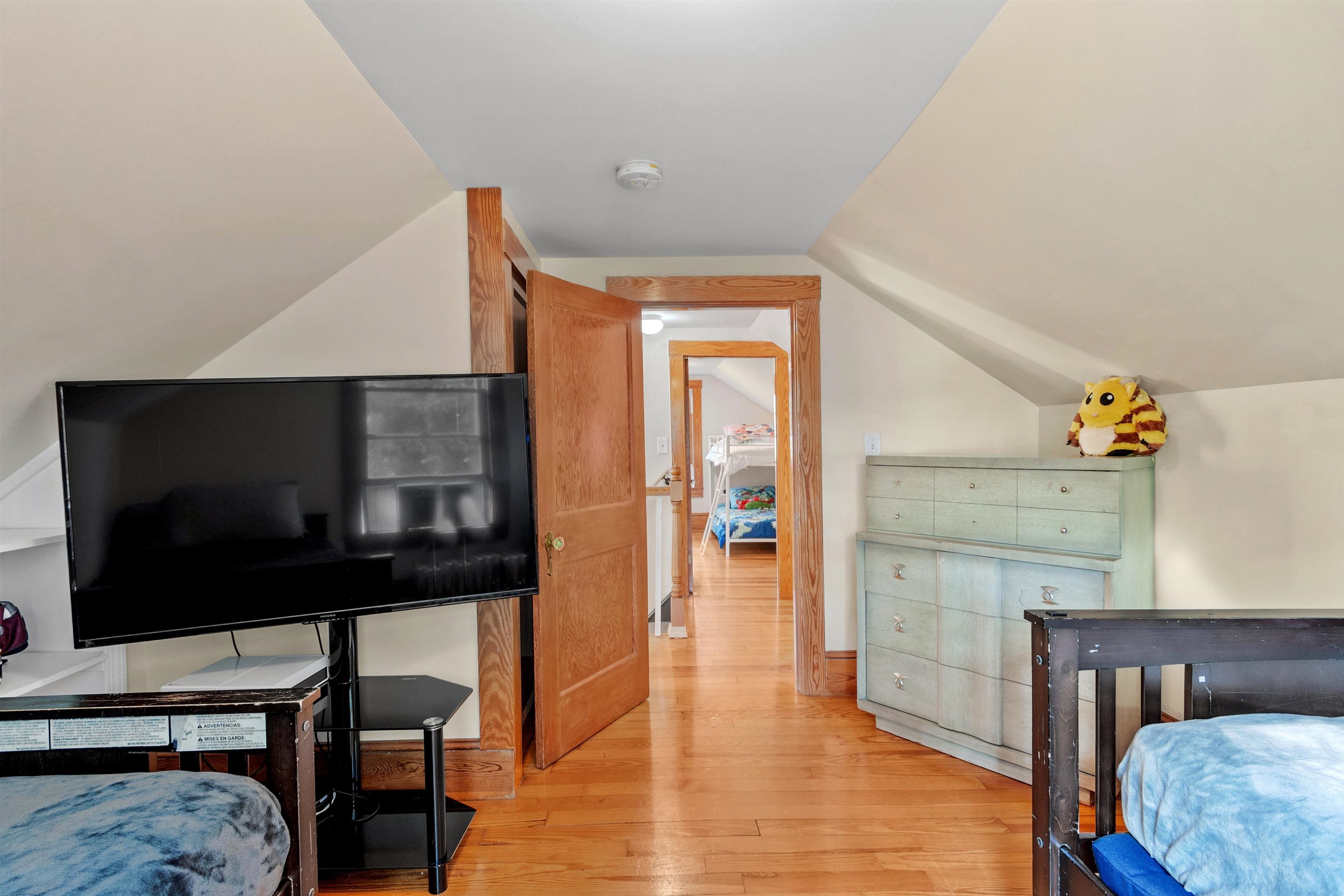 24 Doris Street Manchester, NH 03103 - Photo 21 of 37