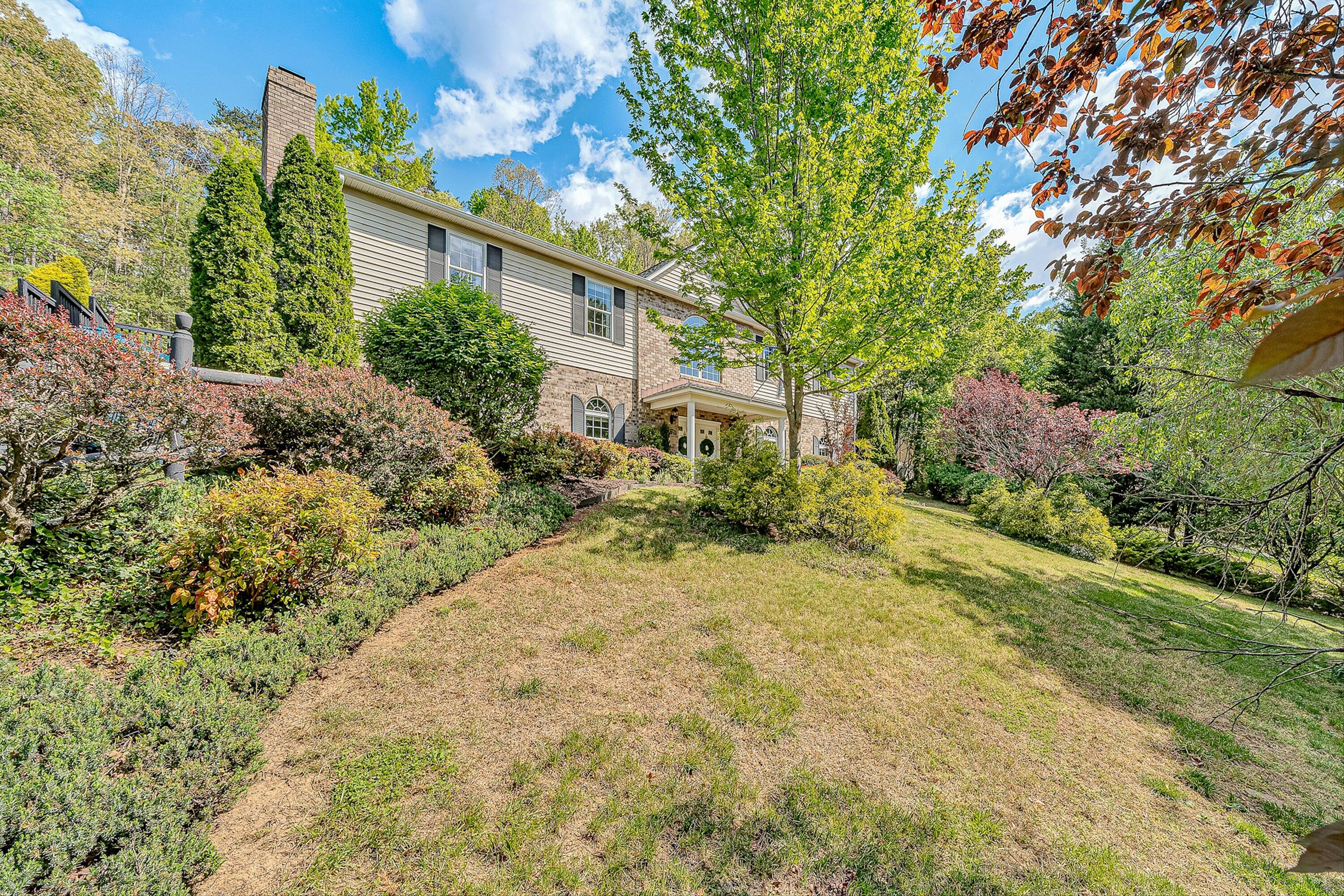 4723 Norwood Street Southwest Roanoke, VA 24018 - Photo 4 of 84 04-VM-03471